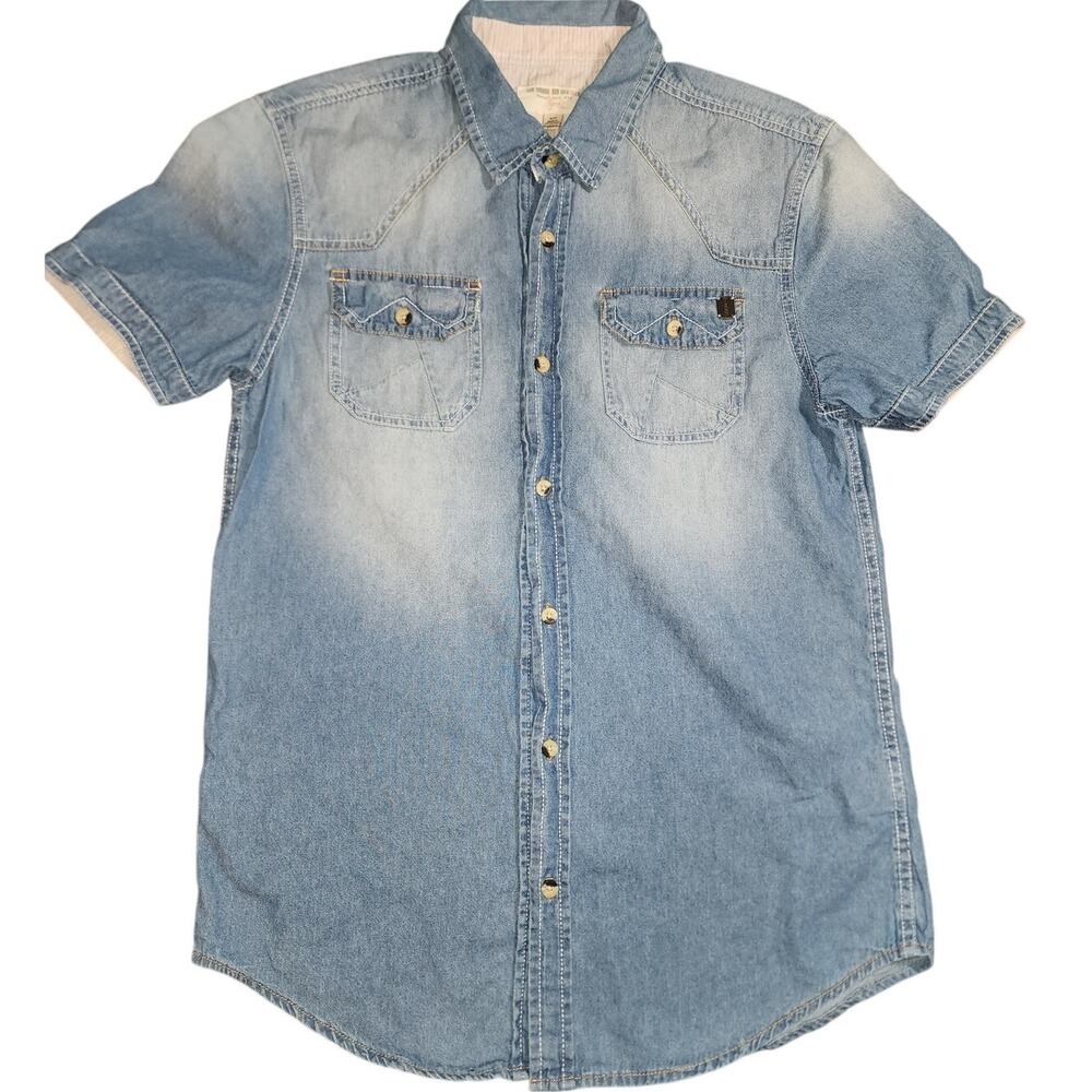 Triple Five Soul Distressed Denim Style Short Sleeve Button Down Men Shirt Small